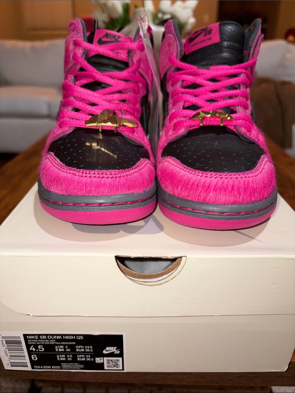 Nike Women’s SB Dunk High — Hot Pink and Black